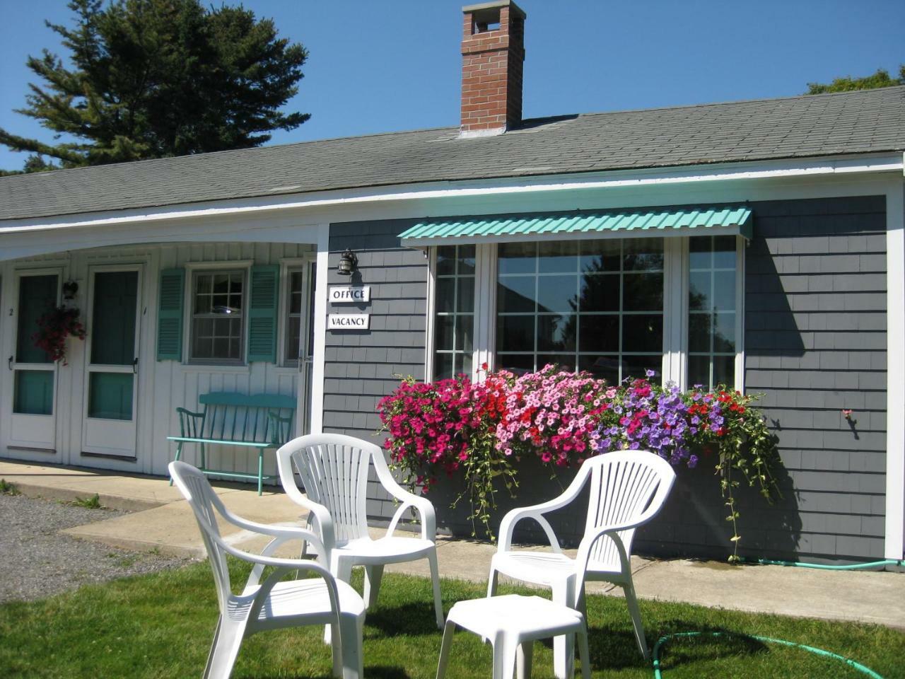 Mid-Town Motel Boothbay Harbor Exterior foto